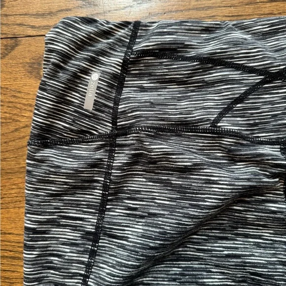 Zella Live-In High Waist Spacedye Black and White Leggings, Size XL - Picture 5 of 5